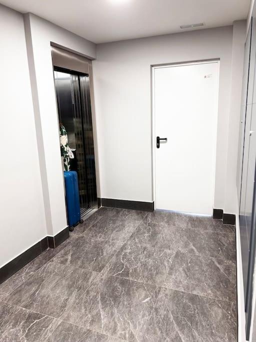 Apartamento De Cuatro Habitaciones En Talavera Талавера де ла Рейна Екстериор снимка